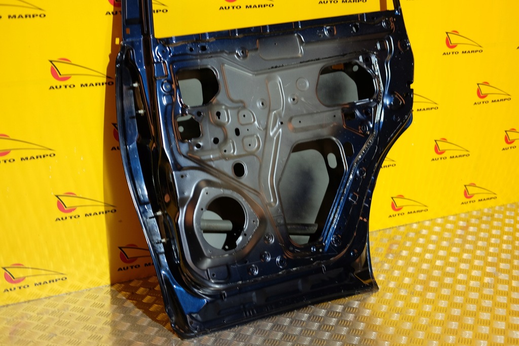 фото №10, Nissan patrol y62 armada qx56 2010- двері задня r