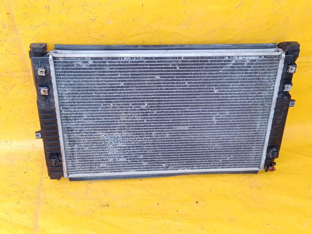 Радиатор audi a4 b5 1,6b 8e0121251ac Цена