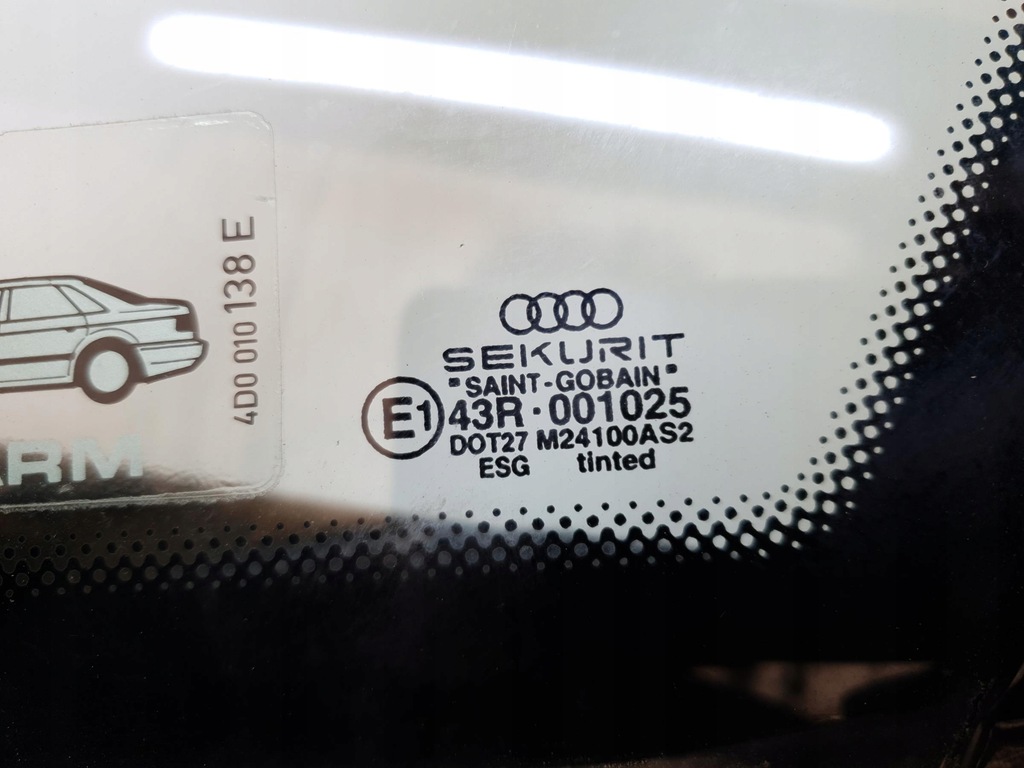 фото №6, Скло трикутне права задня audi a8 d2