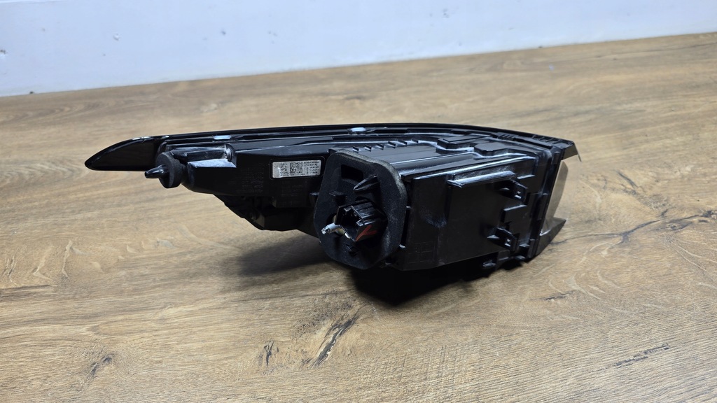 фото №6, Peugeot 308 iii 21- t10 лампа задняя задняя правая 9835299280