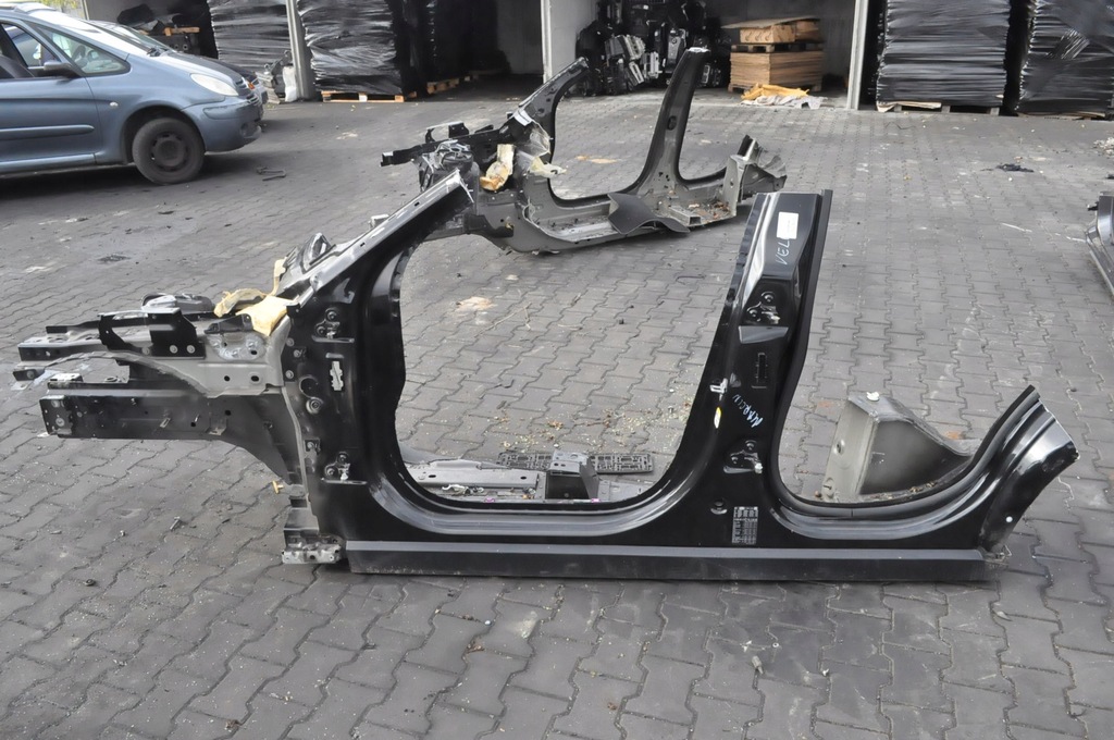 фото №1, Land rover range rover velar l560 четверть лонжерон левый перед + порог