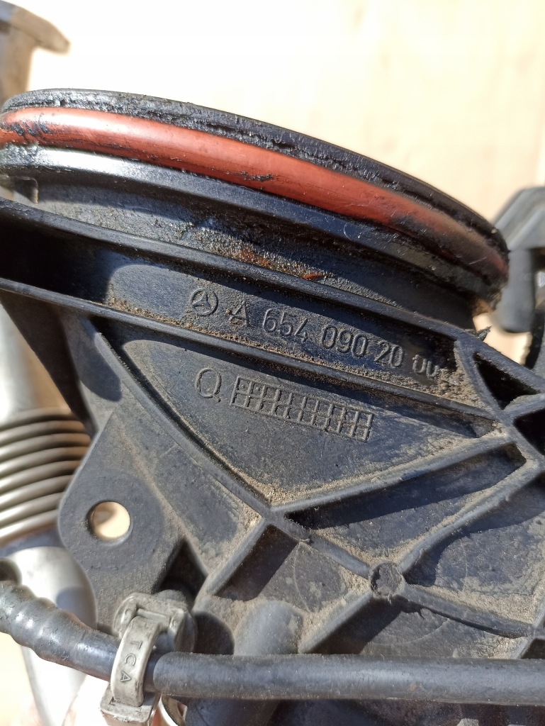 Радіатор інтеркулер дросельна заслінка mercedes w213 e-klasa Недорого