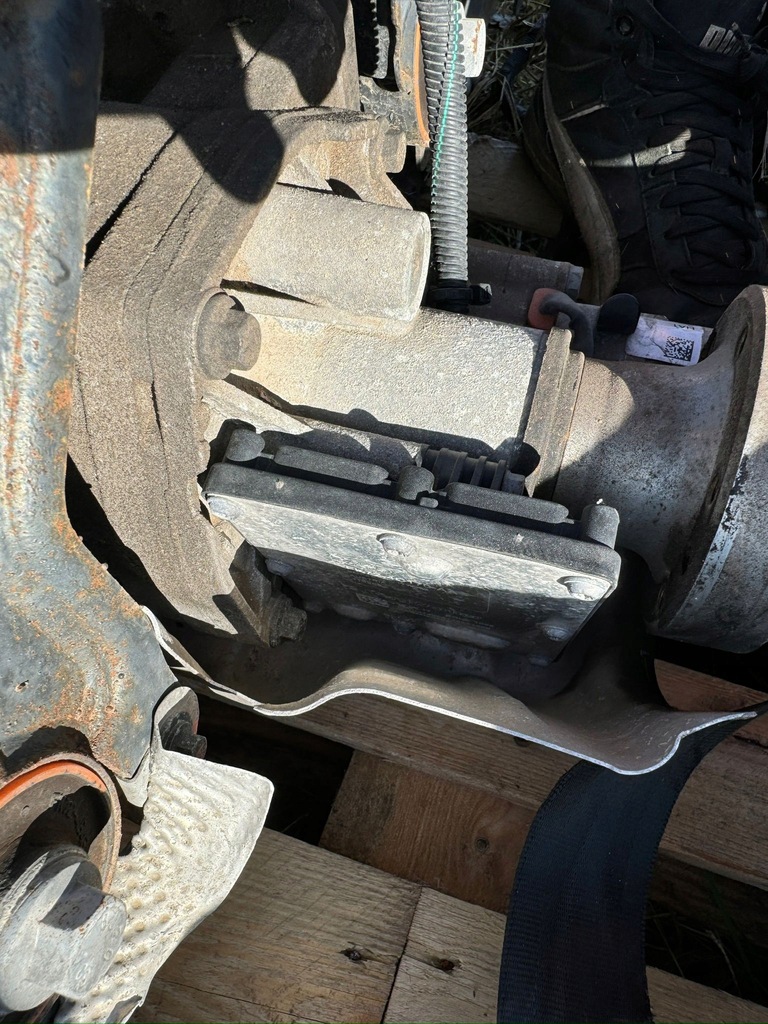 фото №11, Підвіска задні задня поворотний кулак підрамник привідний вал диференціал jaguar f-pace x540