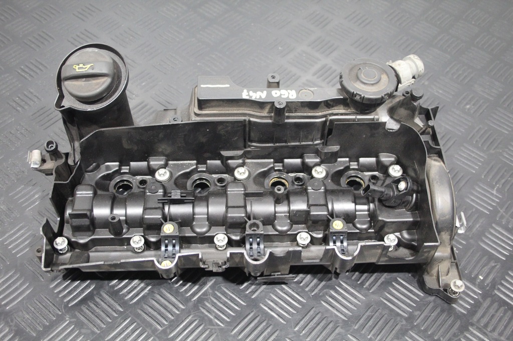 фото №1, Крышка крышка клапанов mini countryman r60 n47 8589943