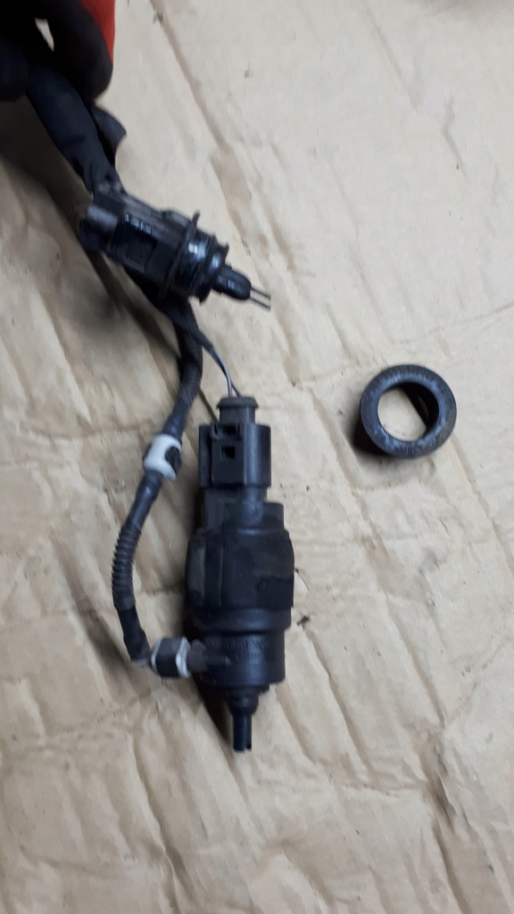 фото №6, A5 8t s5 помпа омывателя бачок штекер