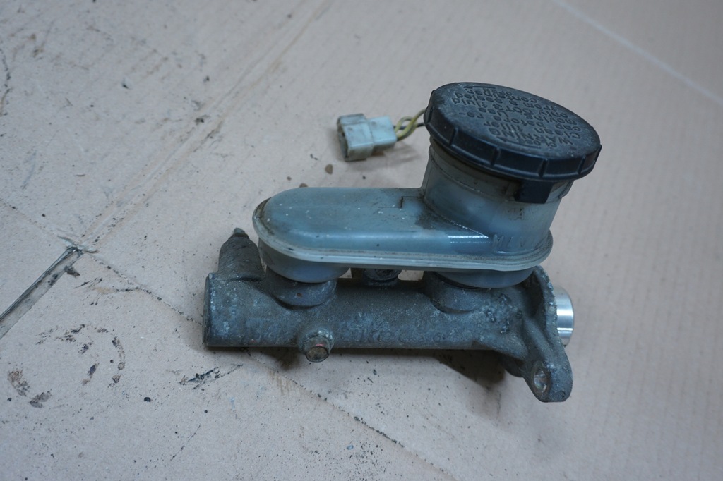 фото №6, Isuzu trooper насос тормозная 2,6b 83-91r