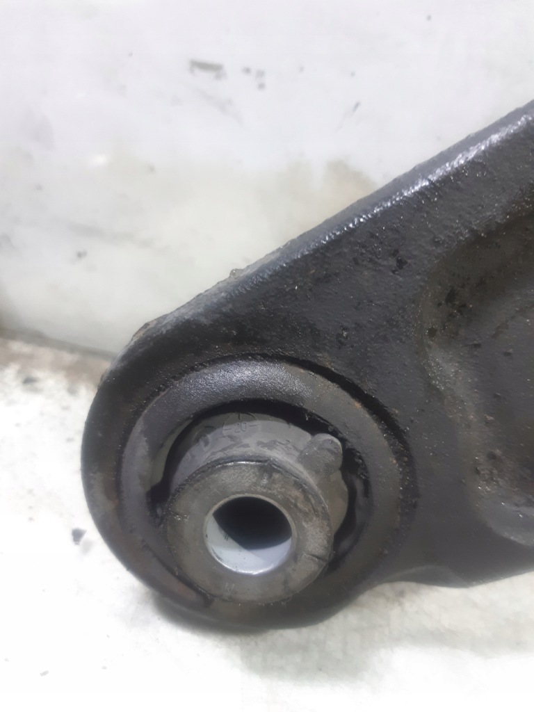 фото №3, Важіль правий перед renault trafic iii 8200688035