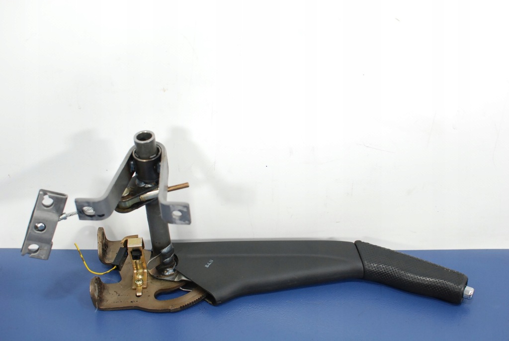 фото №4, Mitsubishi pajero iii рычаг тормоза ручного