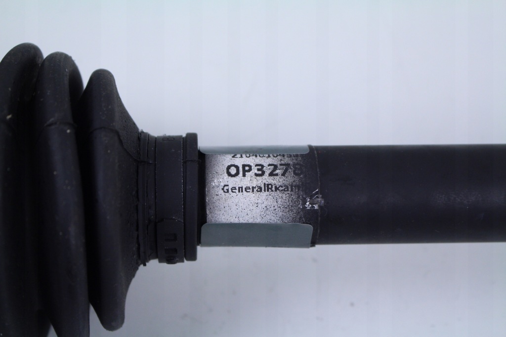 Привідний вал правий перед opel astra h 04-10r. 1.7cdti в Україні