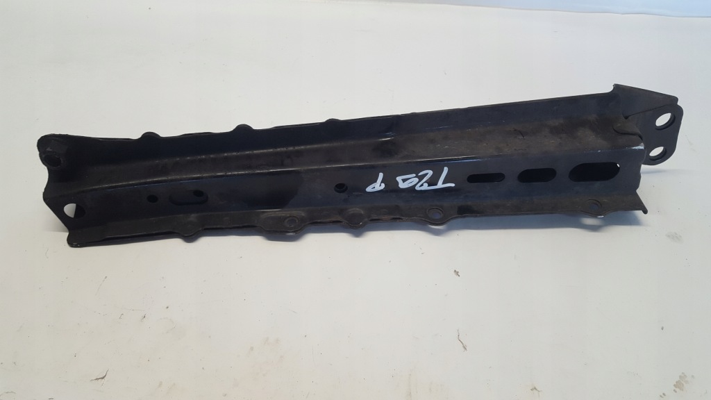 Купити Toyota avensis t29 15-18r кронштейн кронштейн правий