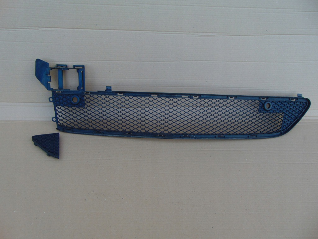 фото №1, Mercedes b-klasa w246 решітка середня бампера перед a2468852222