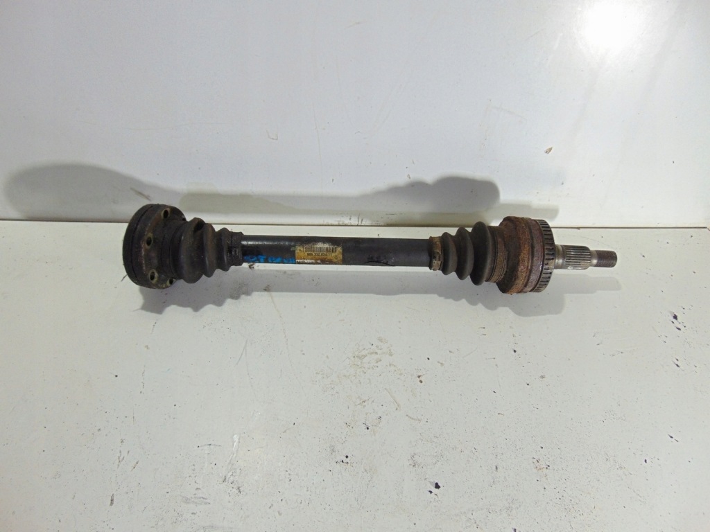 Купити Привідний вал правий задні boxster 986 2.7 98633202411