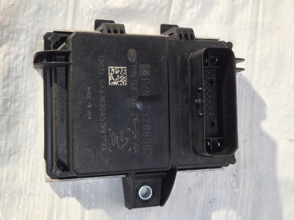 Купити Opel adam модуль насоса пального 1.0t 23288363