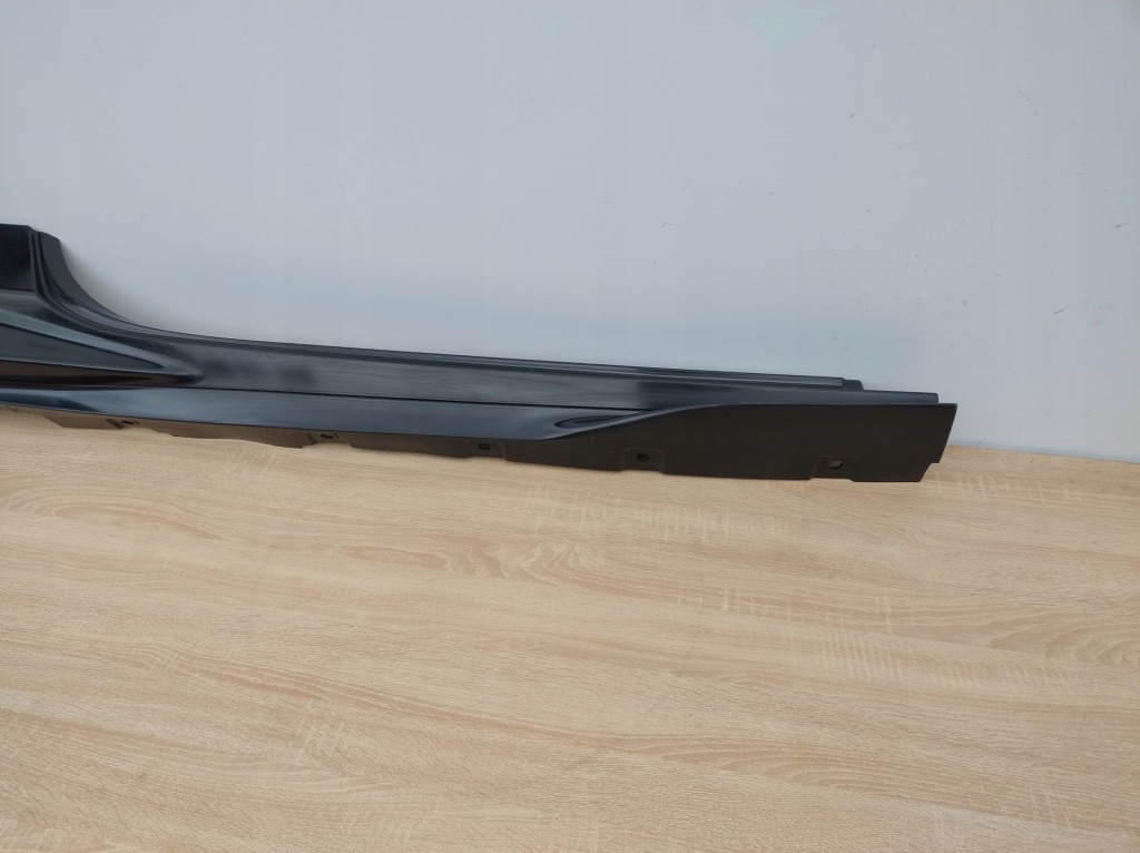 фото №2, Ferrari f8 tributo f142 права молдинг поріг поріг