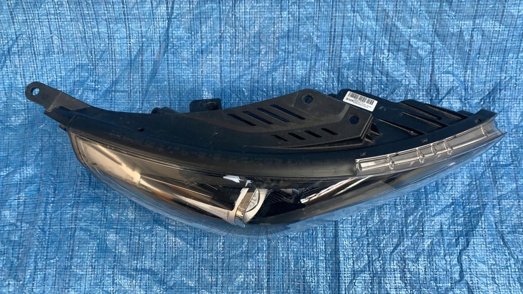 фото №2, Hyundai i30 2017- лампа права full led