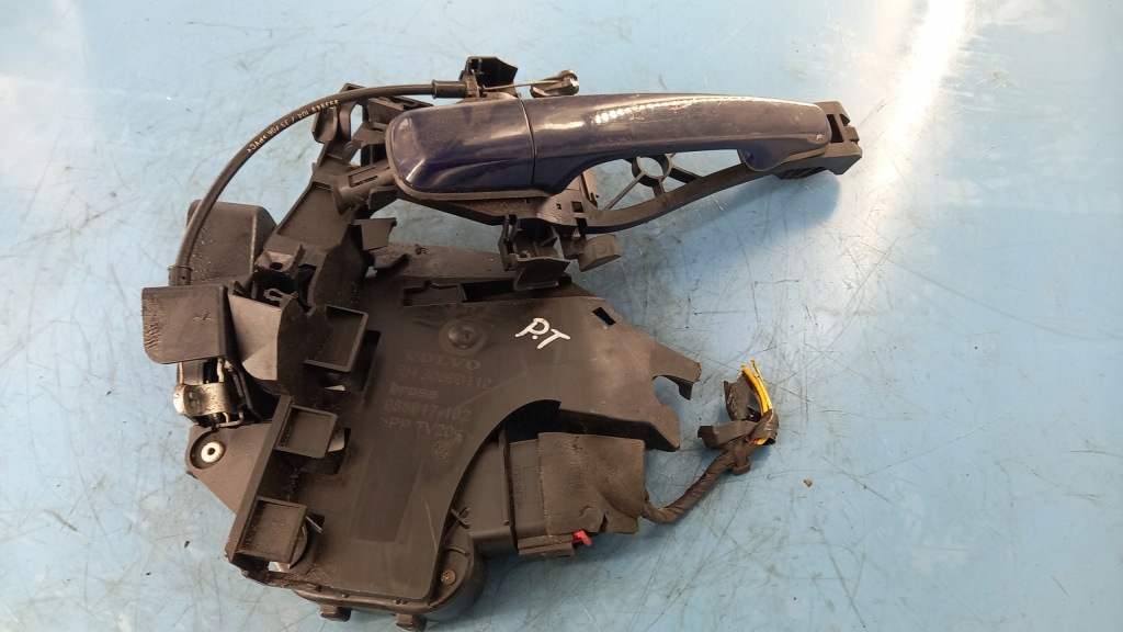 фото №1, Замок правый задняя volvo v50 s40 06r ii 2.0d