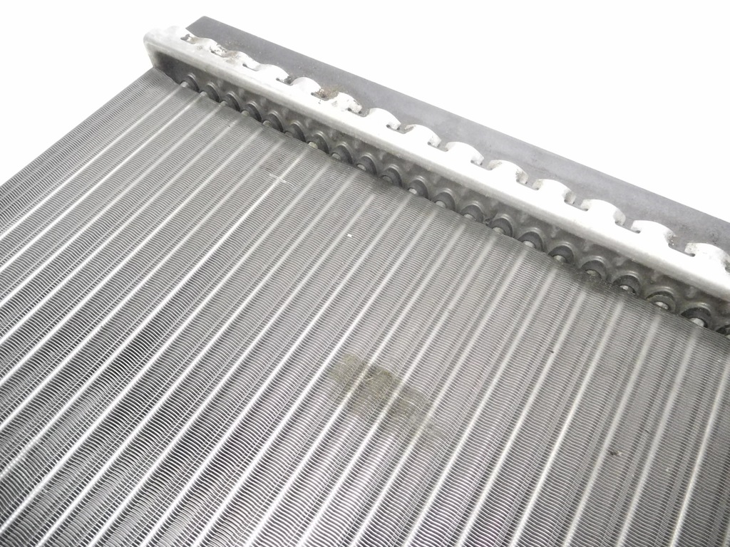 фото №6, Радиатор wody peugeot 406 оригинальный номер 1330.68