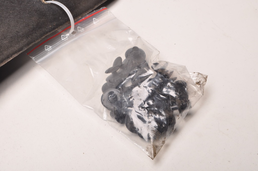 фото №2, Mercedes slk r171 w171 шумоізоляція підкрилок капот