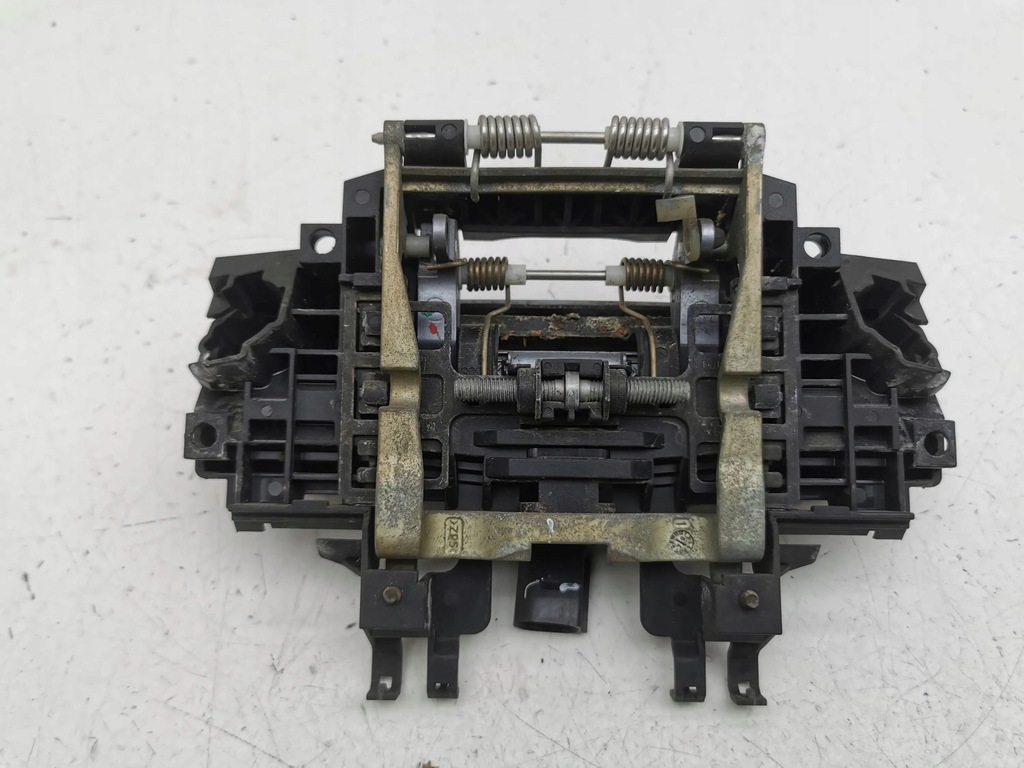 фото №7, Audi a8 s8 d3 4e 2004 правая сторона ручка наружная дверь задних