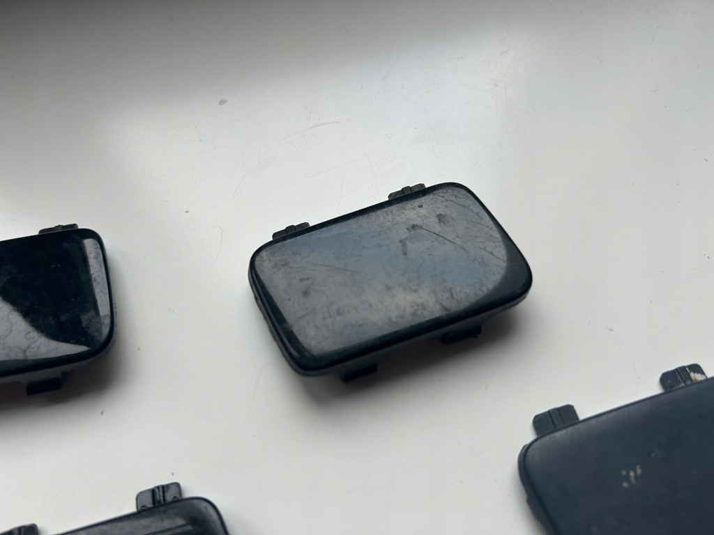 фото №3, Bmw seria 1 e81 e87 стандарт lift 07-11 заглушка фаркоп перед оригінал