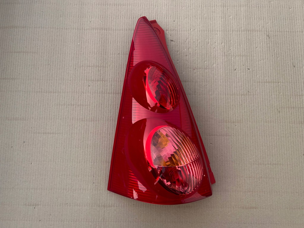 фото №1, Peugeot 107 citroen c1 05-12 лампа левая задняя задняя