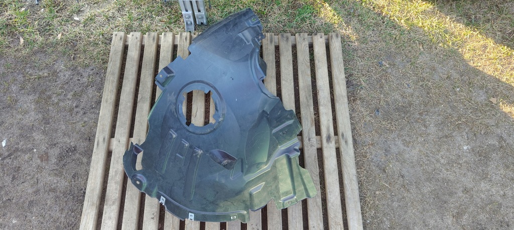 фото №1, Підкрилок mercedes gla / glb x247 лівий перед a2478840100