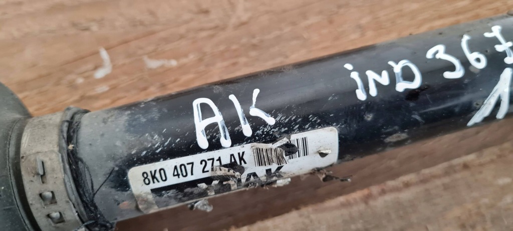 A4 b8 рестайлинг  приводной вал półośka левая правая 2.0 tdi 8k0407271ak a5 8t Недорого