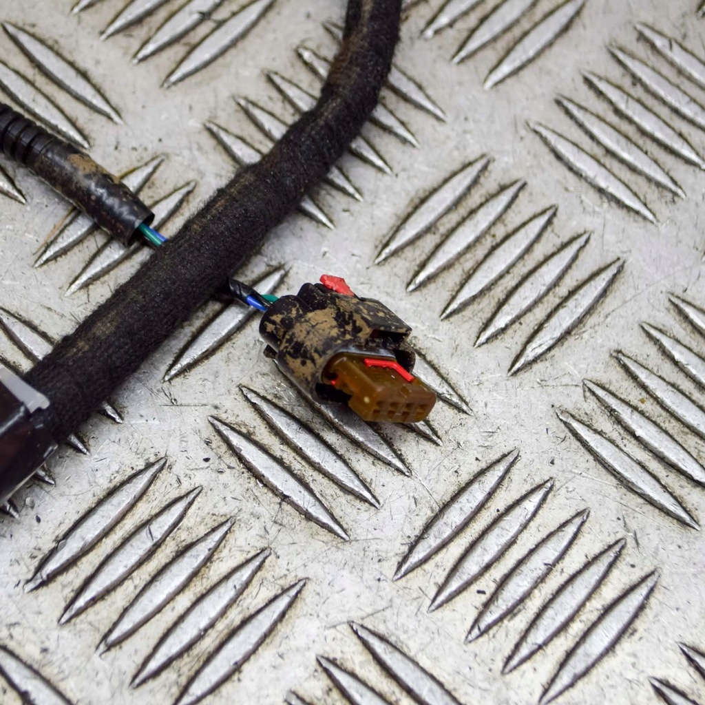 фото №5, Tesla model 3 2021 левая сторона жгут трубопровод дверь задних