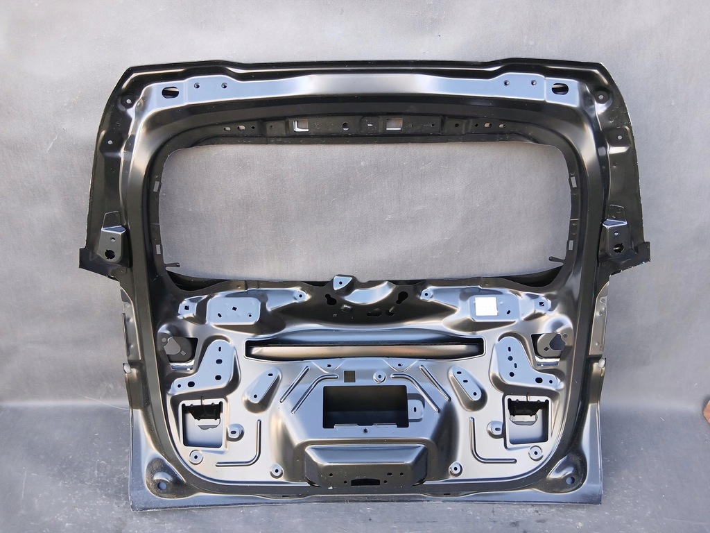 фото №11, Peugeot 2008 16- кришка багажника задня nowa oryg