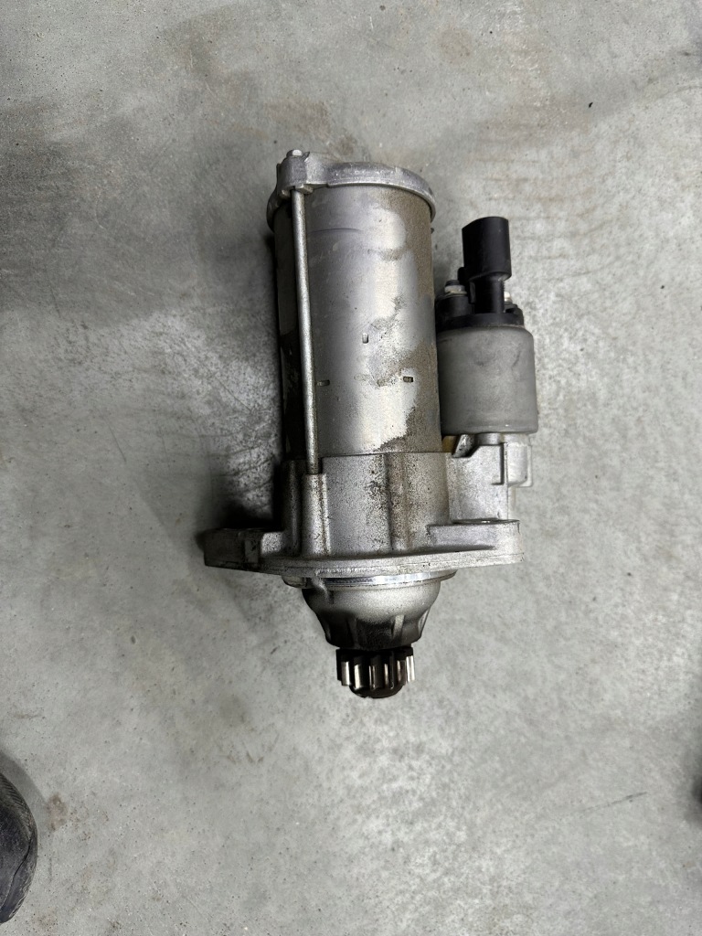 Стартер 2.0 tfsi a4 b9 a5 8w 21r оригінал Недорого