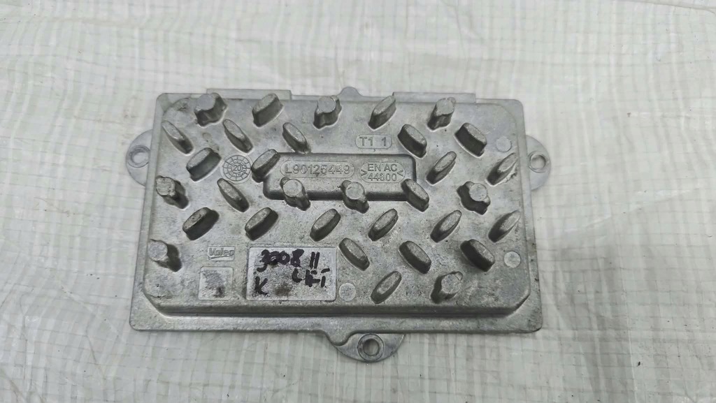 фото №1, Модуль преобразователь лампы led peugeot 3008 ii l90125449