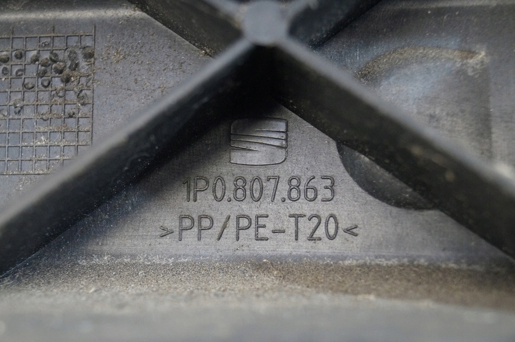 фото №6, Напрямна бампера задня seat leon ii 05-12r