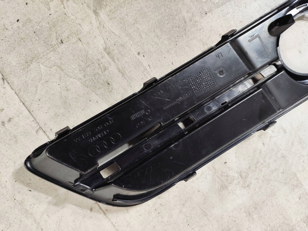 Audi a3 8p lift 09- левый перед левая решётка бампера оригинал wlkp Недорого