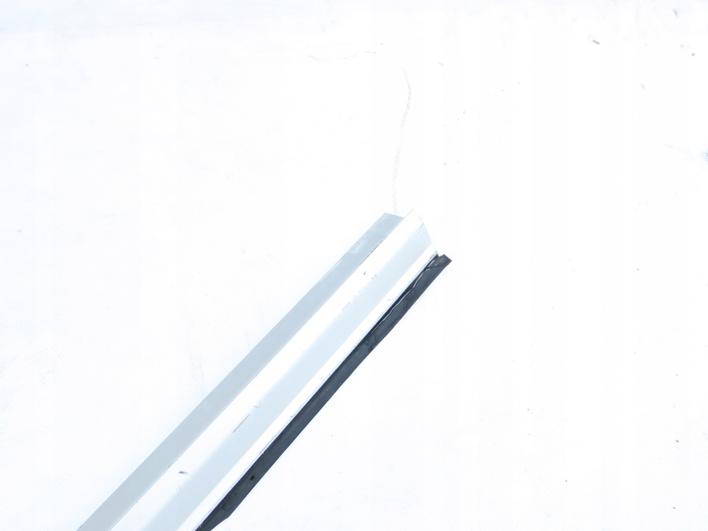 фото №8, Молдинг пол направляющая алюминий vw t5 multivan