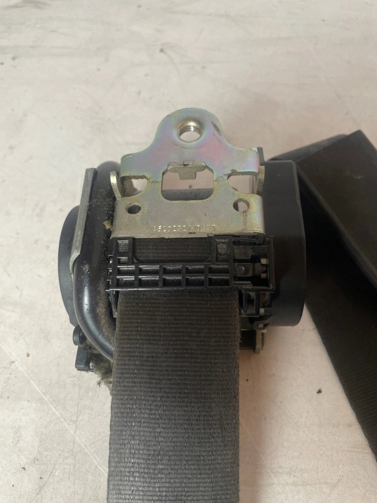 Ремень безопасности перед передний правый  fiat doblo 2 opel combo d Киев