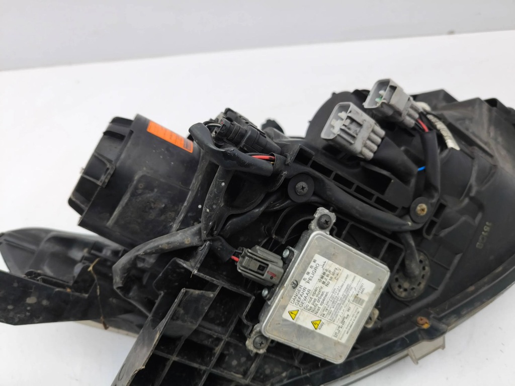 фото №8, Mitsubishi outlander 2015 левая сторона лампа передняя