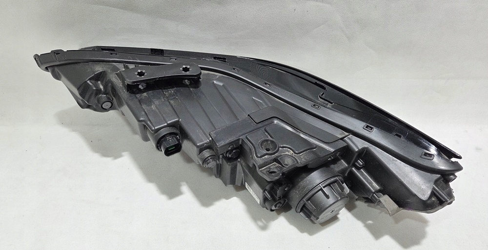 фото №8, Hyundai elantra vii lift фара правий лампа права перед 92102aa600 p-291