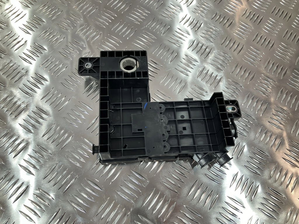 фото №1, Клема запобіжник volvo ec40 c40 32359475