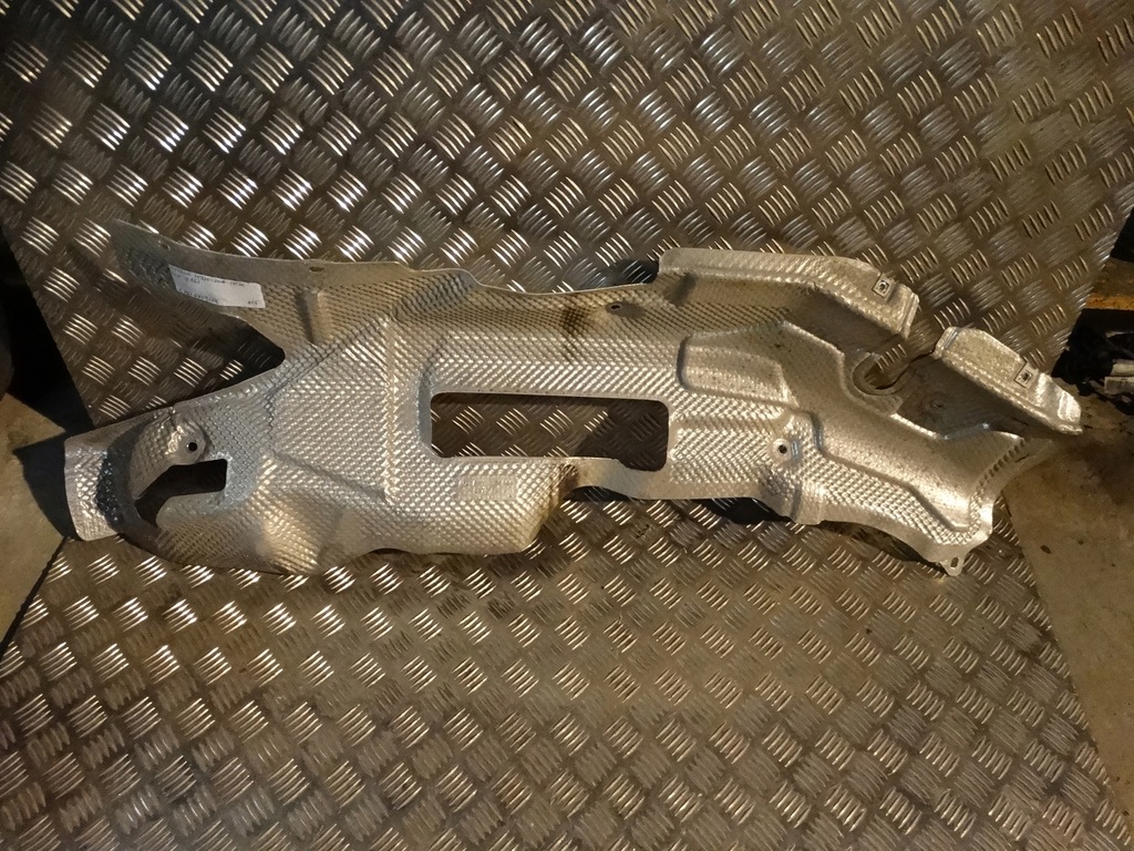 фото №1, Idealna защита тепловая mercedes gle w167 1