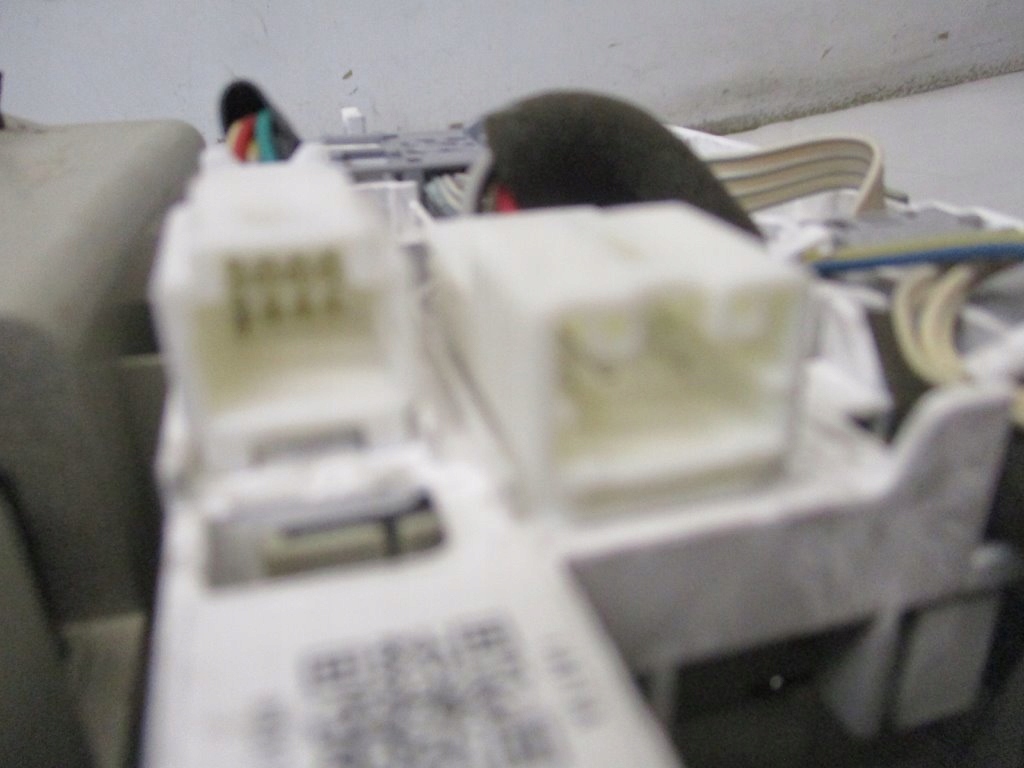 фото №10, Лампа освещение кабины бардачок murano z51