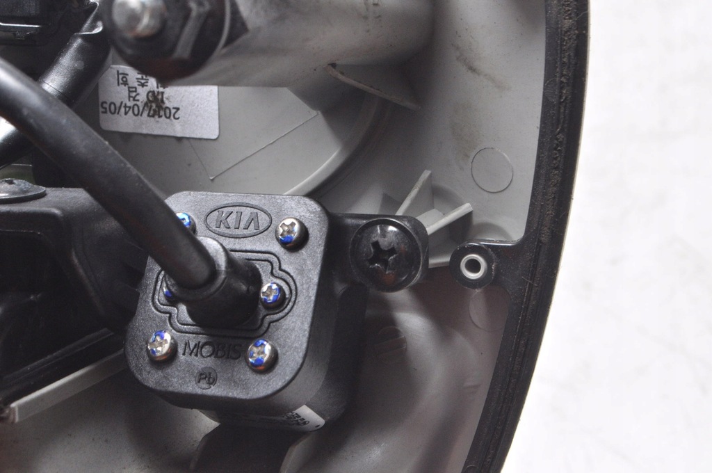 фото №8, Kia rio iv камера заднього виду 95760-h8000 мікровимикач