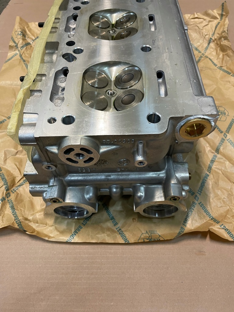 фото №4, Alfa romeo 156 166 2,5 v6 головка + клапаны le nowa