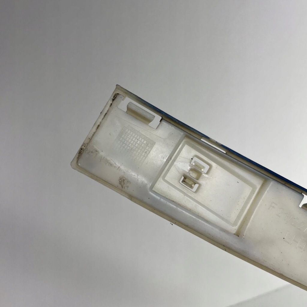 фото №9, Направляющая кронштейн кронштейн левый порог бокового bmw 1 f20 f21 оригинальный номер 51778051949