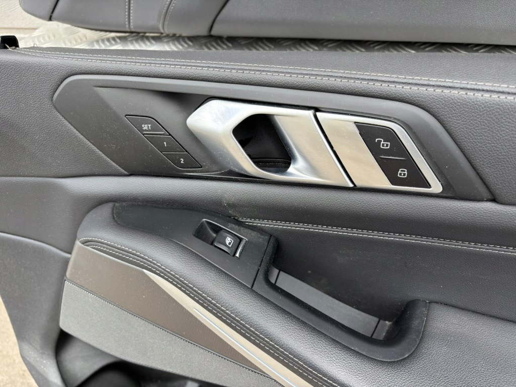 фото №5, Bmw x5 g05 обшивка обивка дверь перед правая eu.