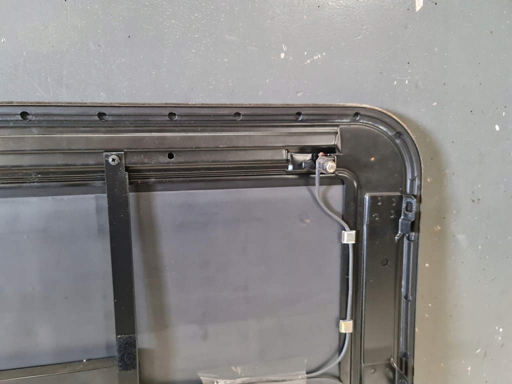 фото №13, Люк стекло audi a8 d2 przed fl