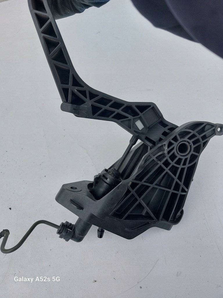 фото №10, Педаль сцепления, цилиндр сцепления vw polo v 6r eu