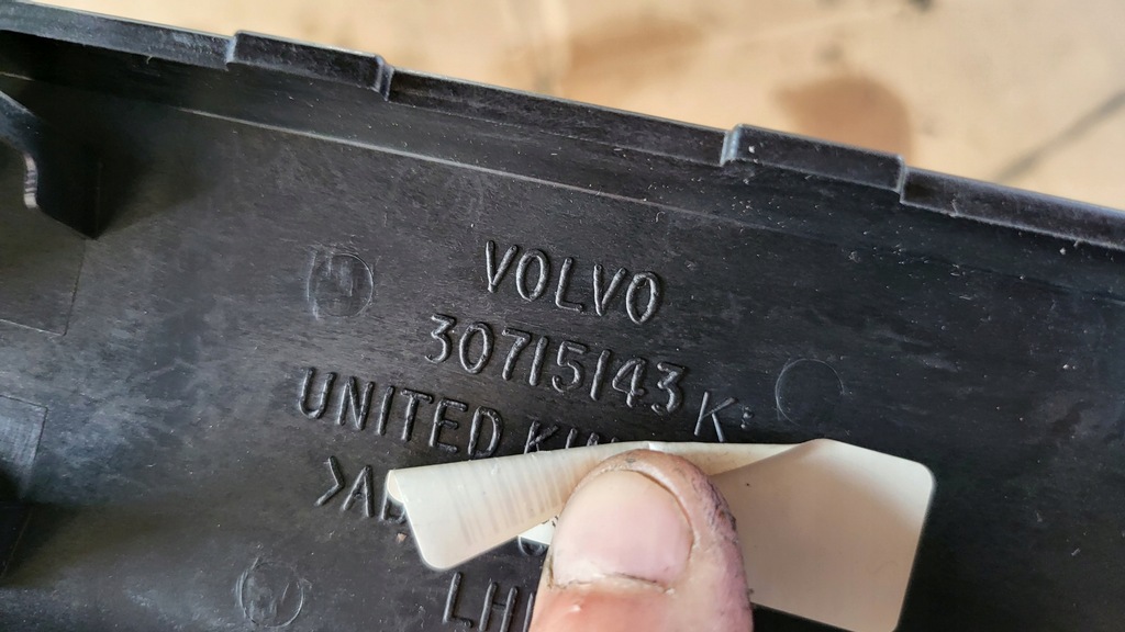 фото №5, V70 iii dekor молдинг консоли 30715143