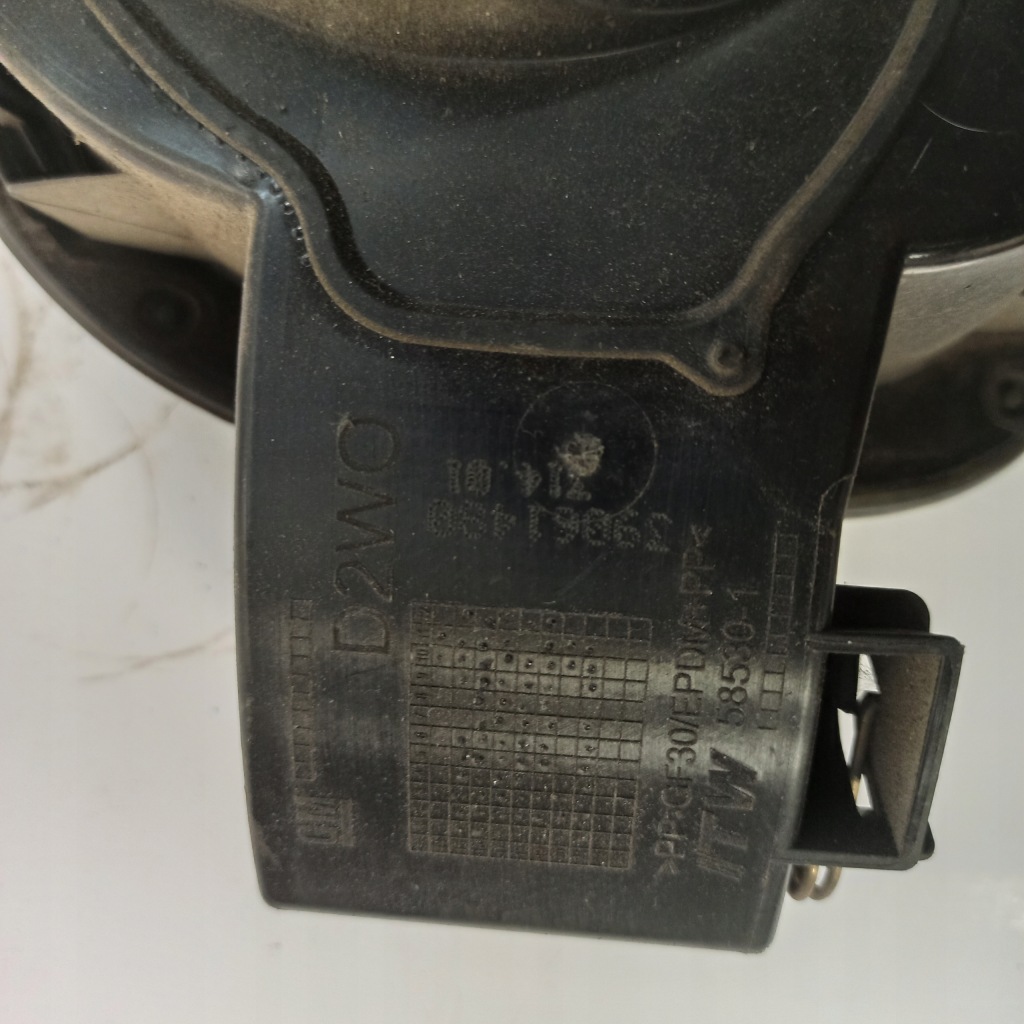 Opel astra k v 1.2t кришка заливної пального 39061480 Ціна