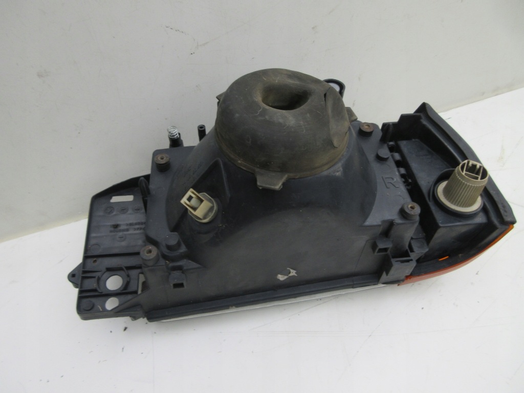 Фара лампа правая fiat tipo depo elma 60942360 Недорого