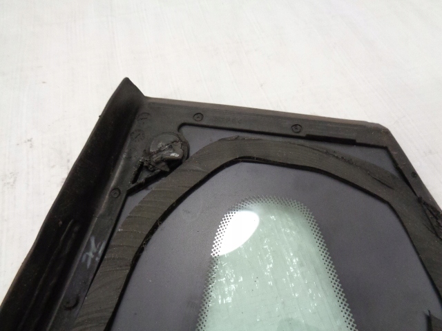 фото №9, Peugeot 2008 скло скло задня 2013r права